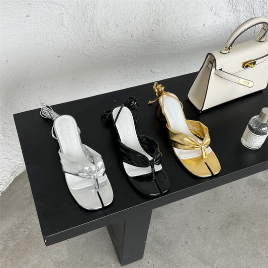 Split Toe Round Toe Chunky Heel Strap Sandals