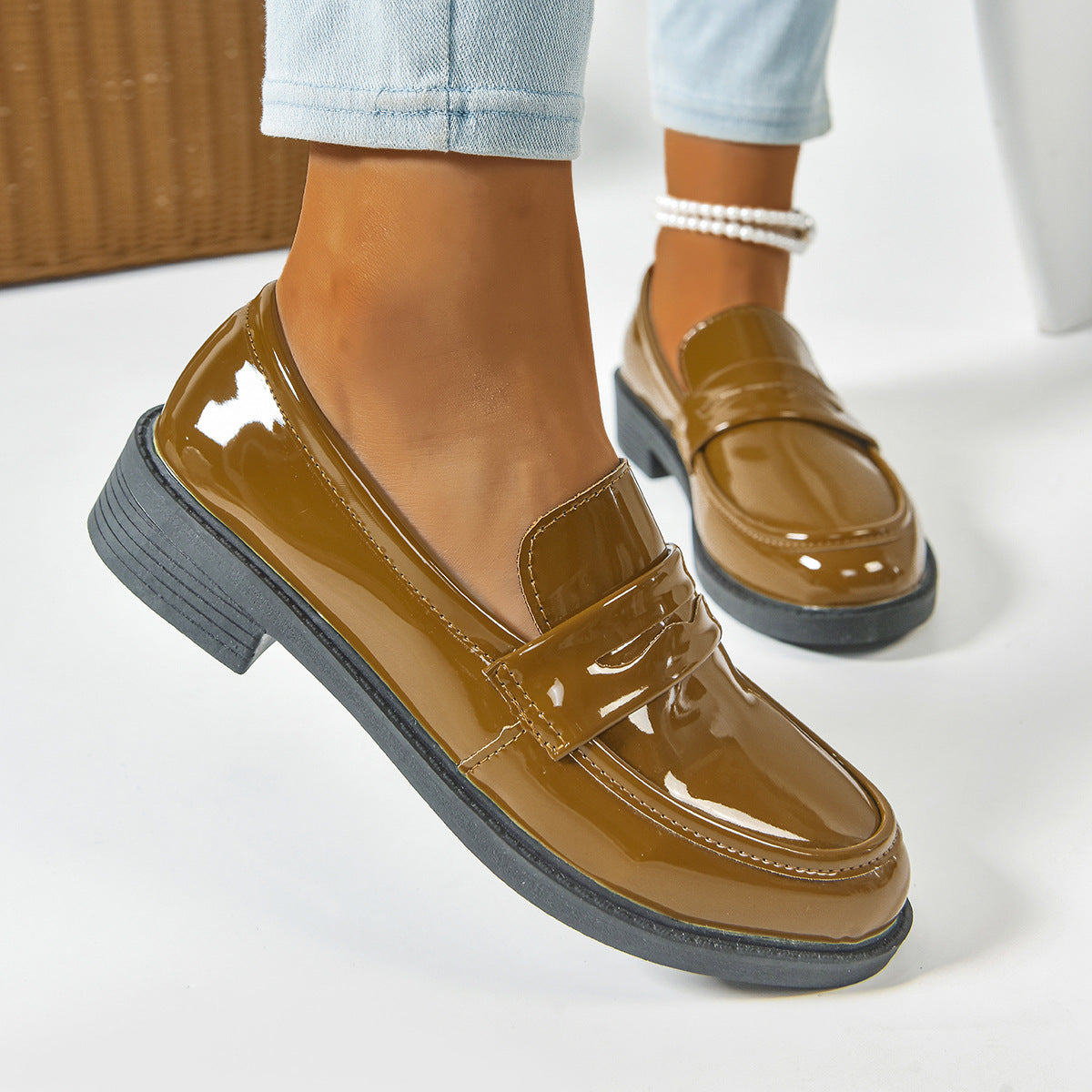 Retro Square Toe Platform Height-increasing Leather Shoes Women's Uniform Shoes