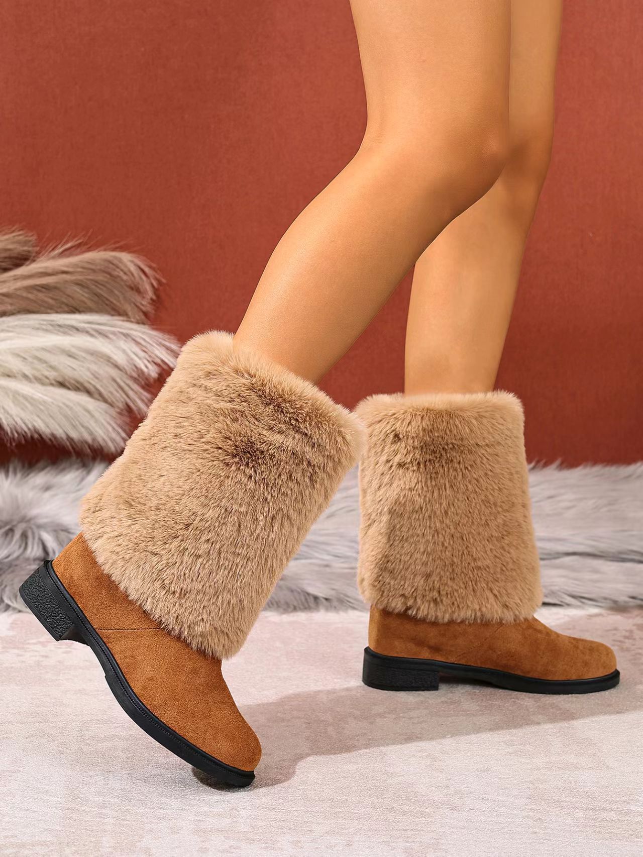 Womens Chunky Heeled Snow Boots