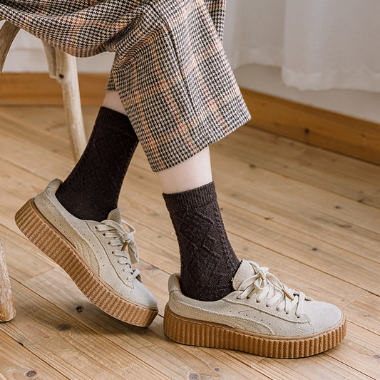 Female Solid Color Peplum Simple Wind Japanese Retro Autumn And Winter Dark Pattern Diamond Plaid Medium Tube Mori System Socks