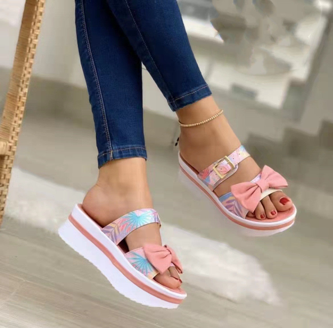 Colorful Bow Round Toe Platform Leather Ladies Sandals