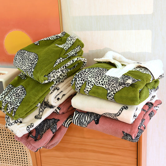 Women's Zipper Collar Pullover Flannel Pajamas Suit