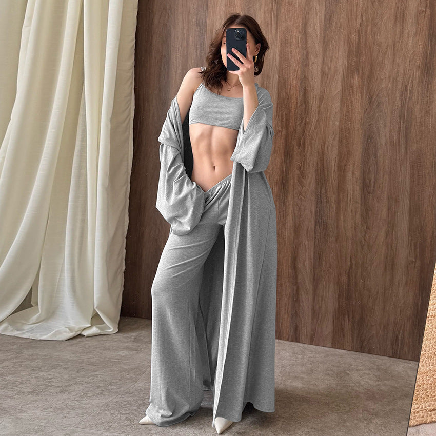 Langærmet undertrøje, lange bukser og strikket loungewear-sæt i 3 dele