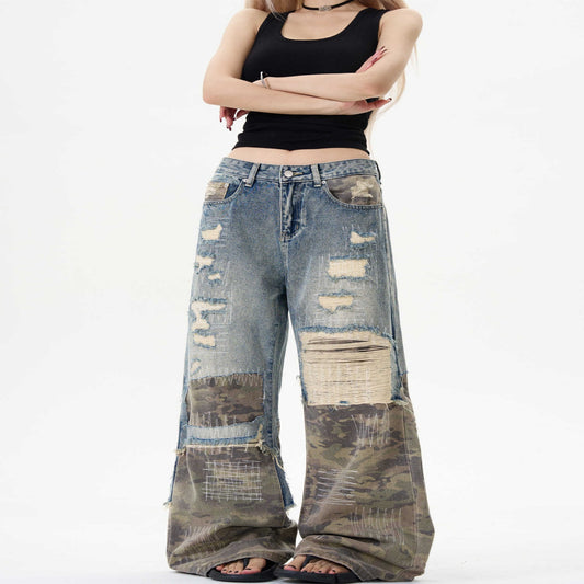Retro camouflagelappede jeans med rifter