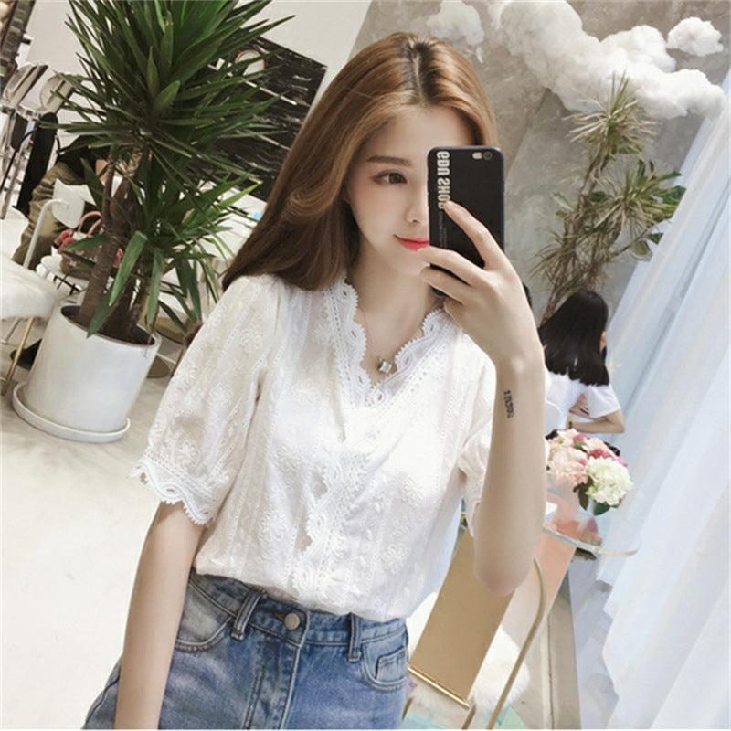 V-neck Lace Lantern Sleeve White Foreign Style Shirt