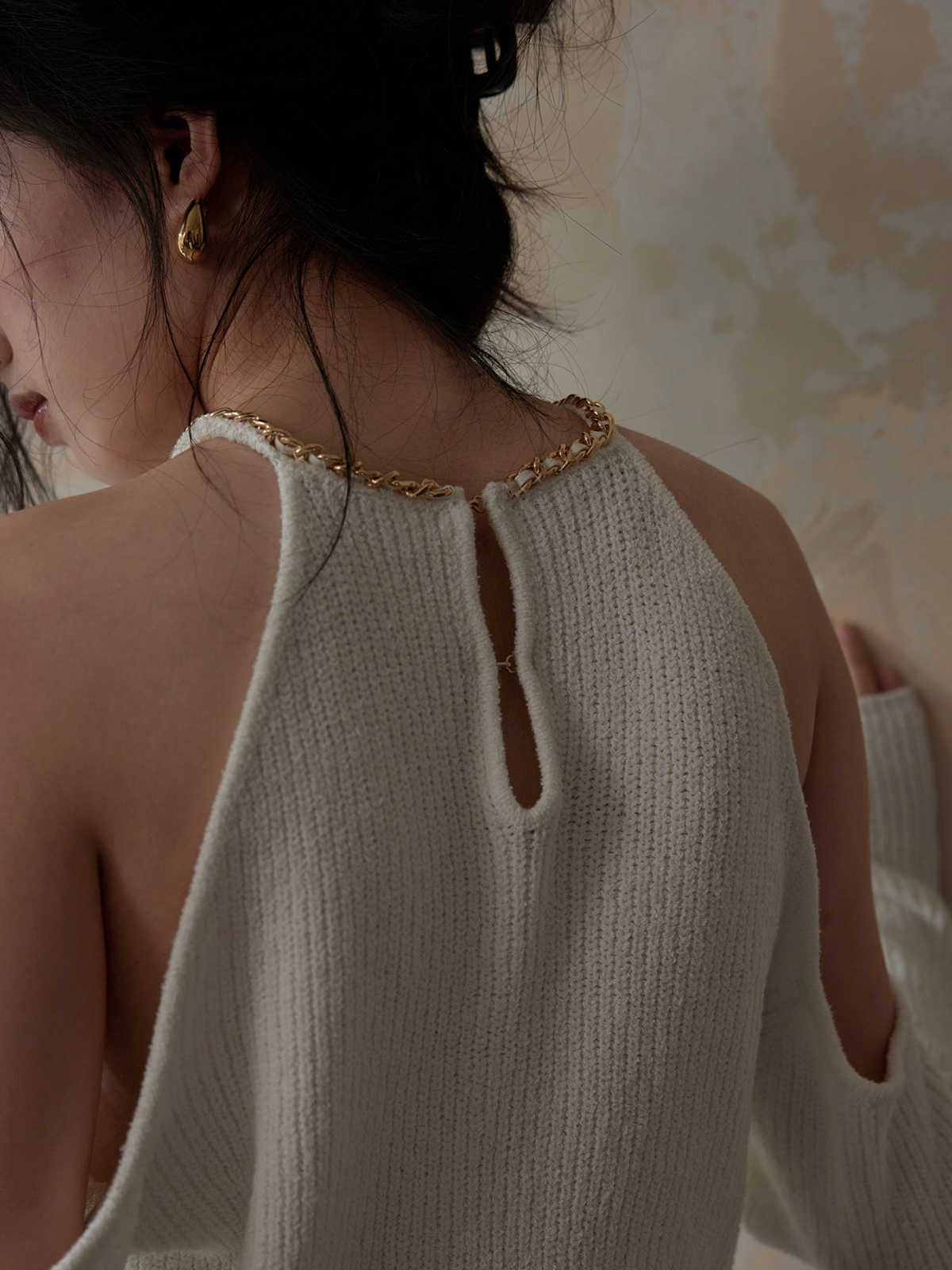 Chain Embellished Neckline Shoulder-baring Sweater