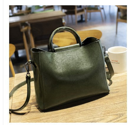 Trendy Retro Fashion Single Room Diagonal Female Bag