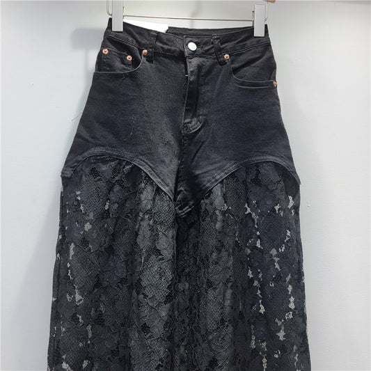 Jeans med lige vide ben og blonde-syninger