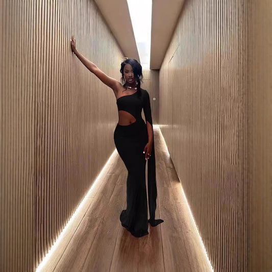 Elegant Sophisticated Bodycon Dress With A Cutout Design