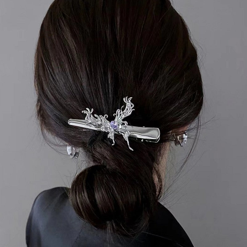 The Antique Design Of Liquid Butterfly Hairpins Is Irregular