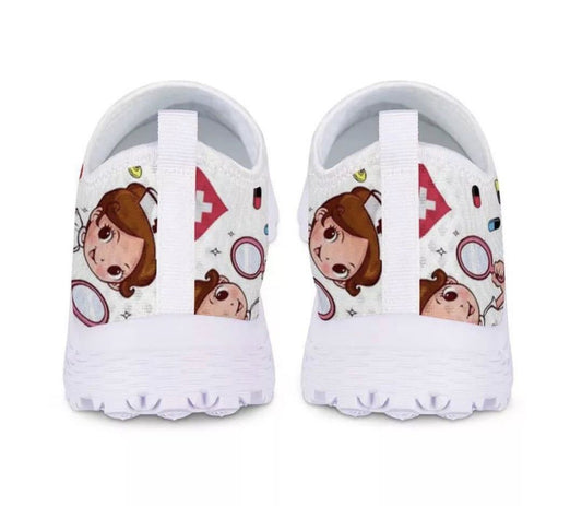 Painted And Printed Cartoon Mesh Running Shoes