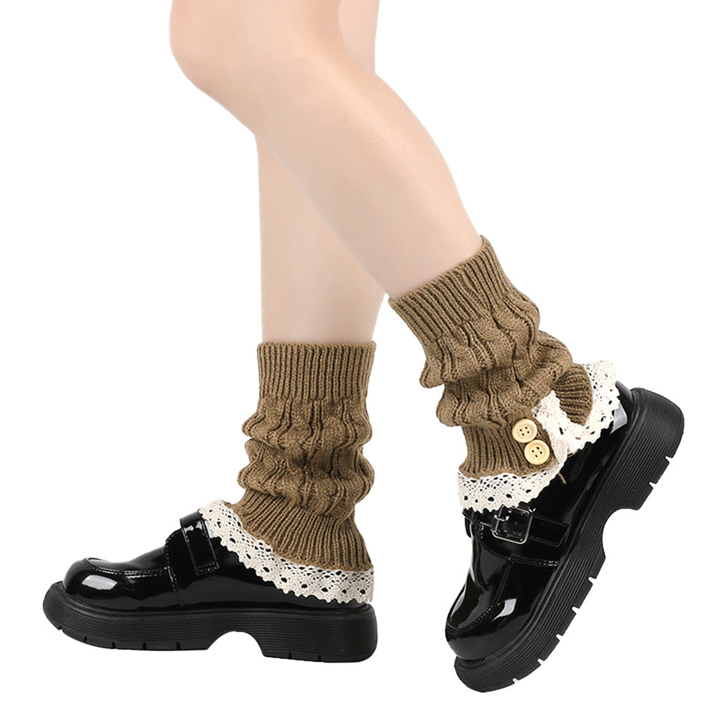 Loose-fitting Buttoned Ankle Socks With Lace Trim