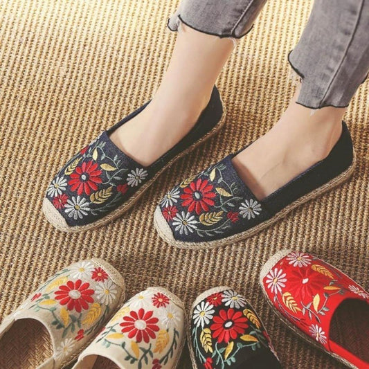 Embroidered Cloth Shoes Women's Breathable Canvas