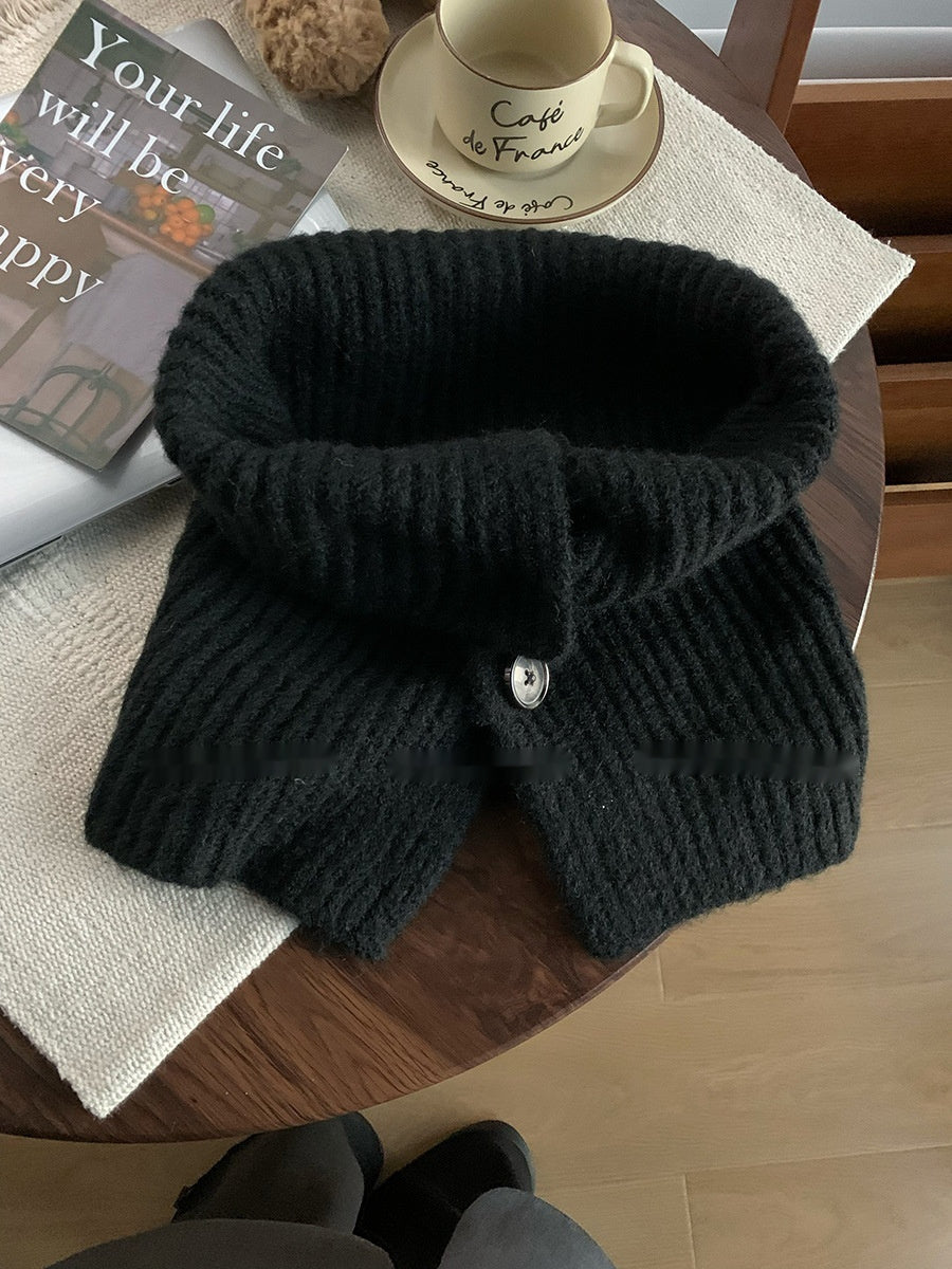 Kvinders Sjal med Knap og Halsvarmer