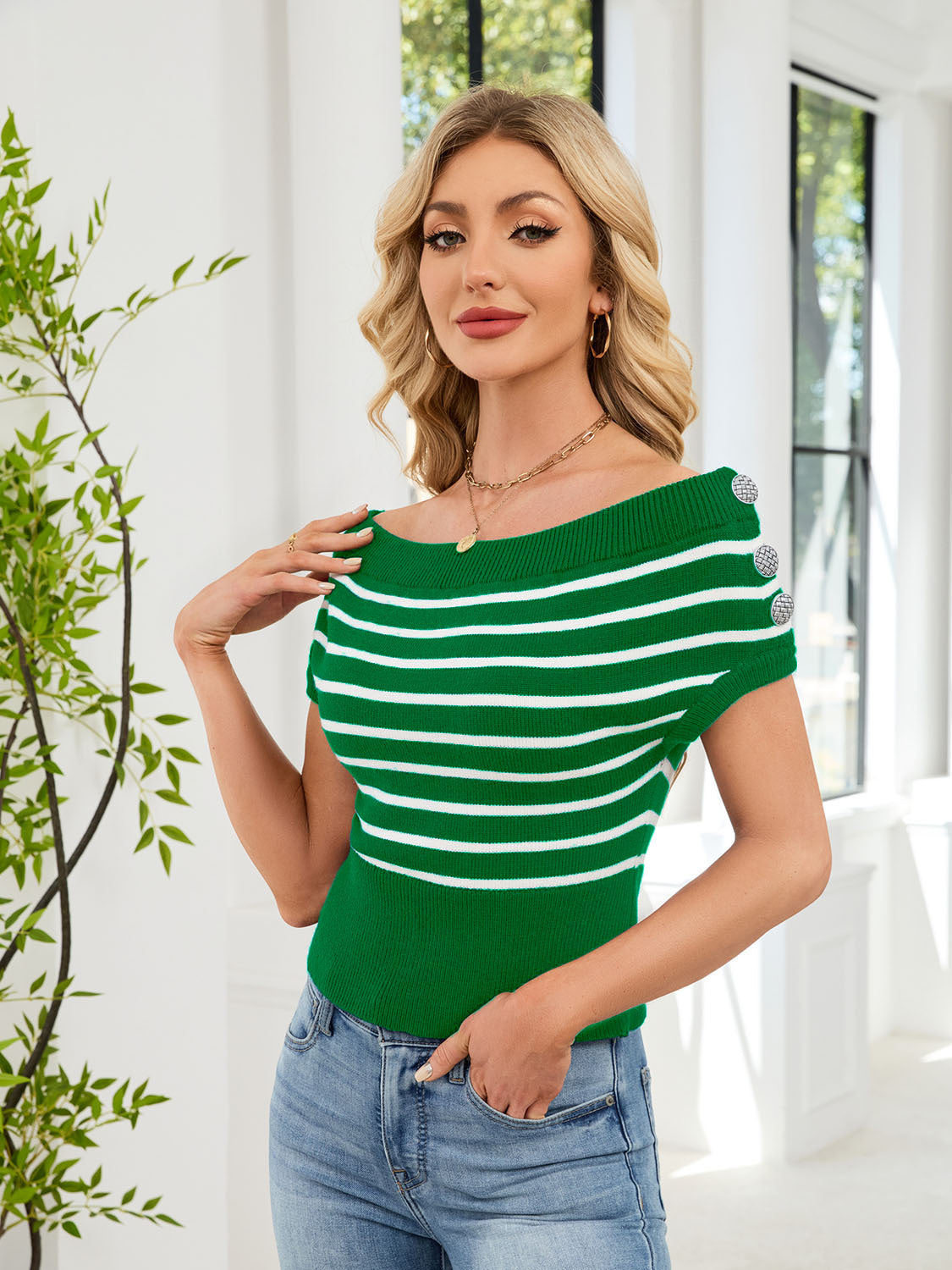 Women's Off-shoulder Knitted Short-sleeve Top