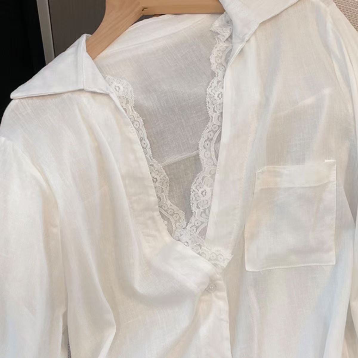 Women's Faux Two Piece Lace Panelled Long-sleeve Top