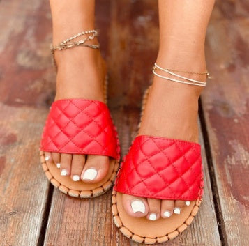 Wear Flat Slippers Outside The Stitching