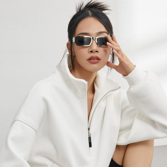 Half-zip sweatshirt i afslappet pasform med opretstående krave til forår og efterår