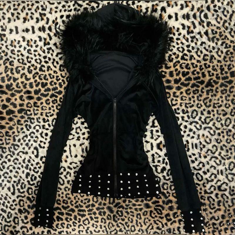 Elegant Edgy Hoodie With A Fur Collar Hood Studs And Zipper