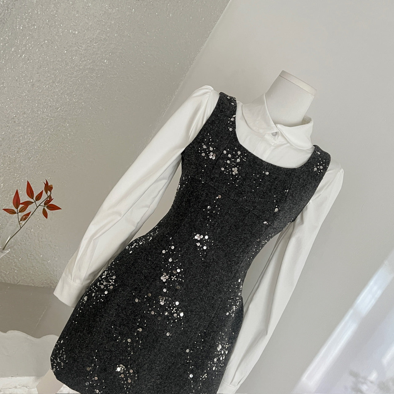 French Doll Collar White Blouse & Black Sequin Vest Dress Two-Piece Set Spring New