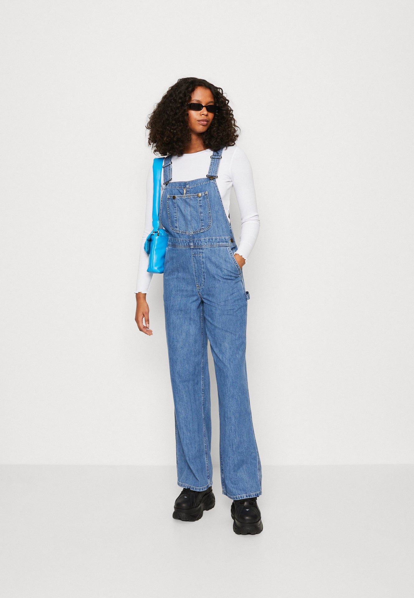 Fashion Loose And Slimming Women's Denim Suspender Trousers