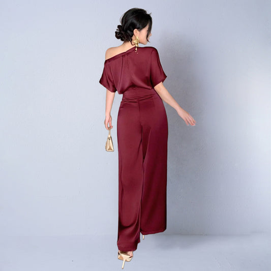 Silkeblød, elegant asymmetrisk jumpsuit til kvinder