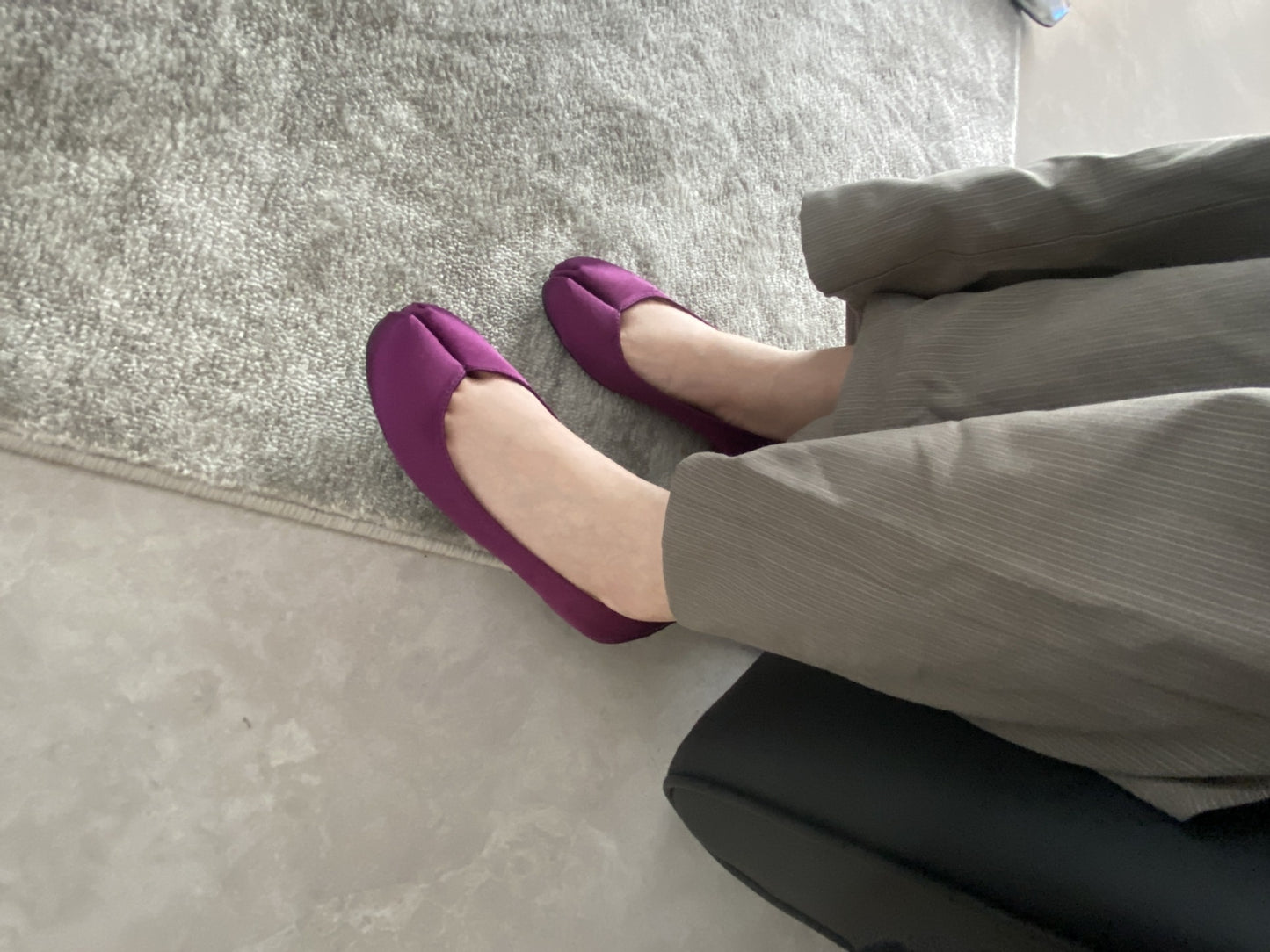 Women's Slip-on Flat Bottom Split Toe Pumps
