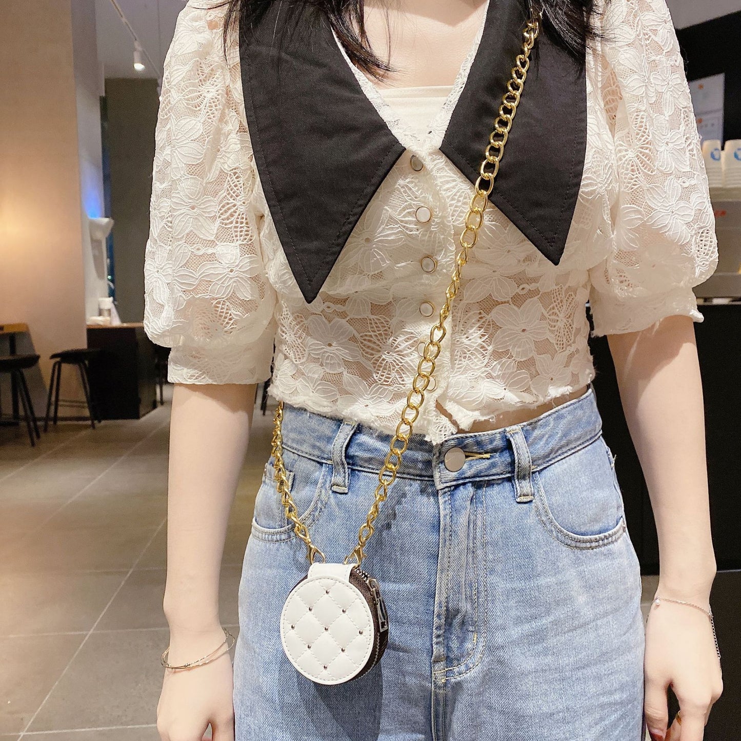 Bluetooth Earphone Protective Case Rivet Rhombus Chain Leather Case