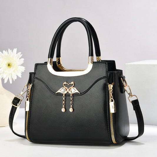 Retro Portable Crossbody Large Capacity Commuter Bag