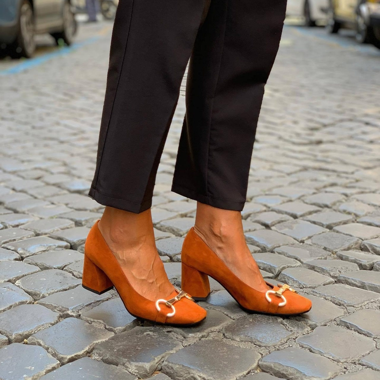 Flat Bottom Plus Size Metal Fastener Round Toe Loafers