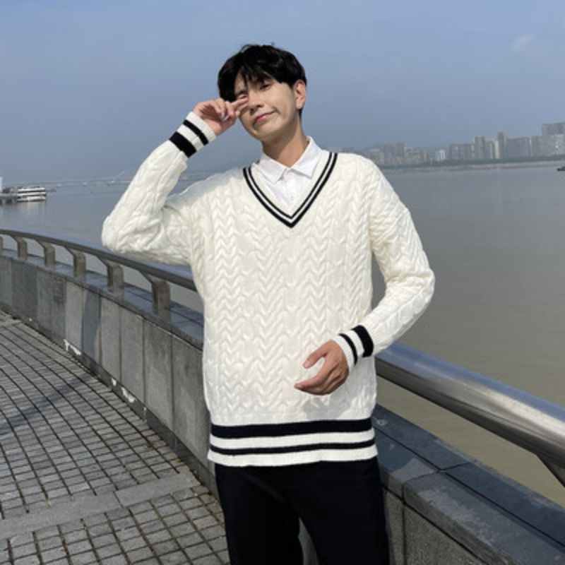 New Japanese-style Color-blocked Round-neck Thick Fairy Sweater In White