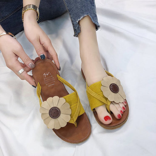 Women's Flip Flops Flat Feet Sandals And Slippers
