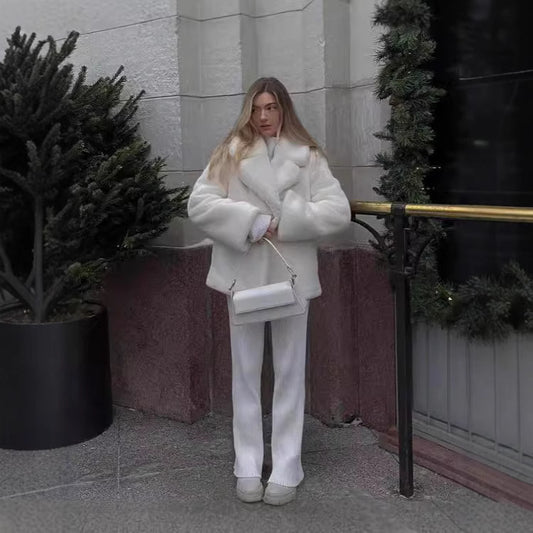 Street-style Top With A Turn-down Collar