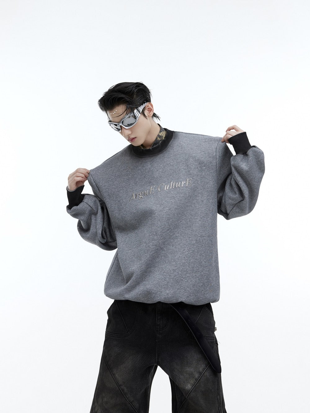 Worn Out Spray Painted Shoulder Padded Round Neck Hoodie