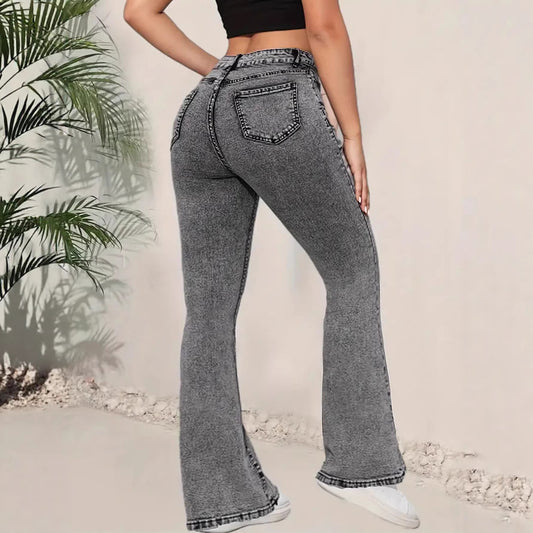 Mid-rise denim flarebukser med et alsidigt design