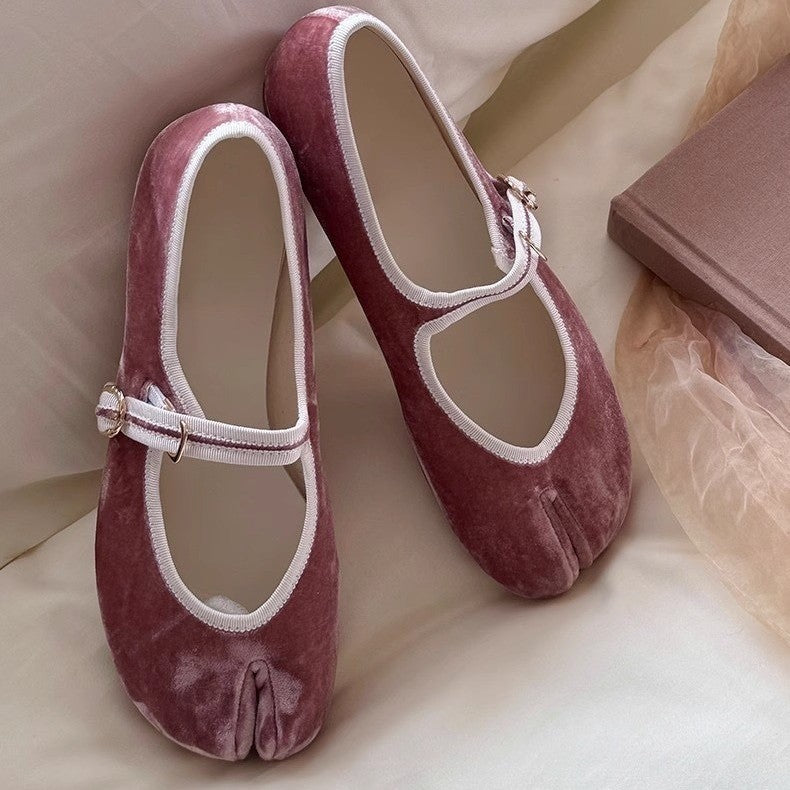 Womens Stylish Ballet Flats With A Single Strap