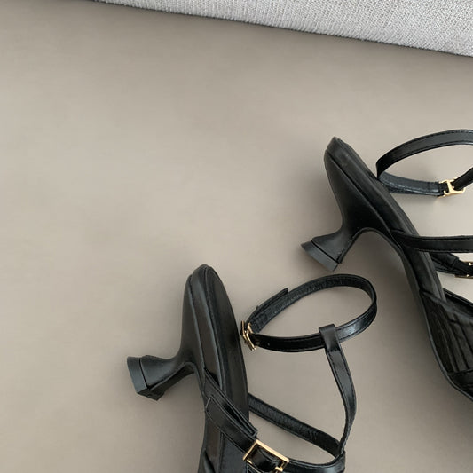 Empty Sandals Behind Women's Baotou