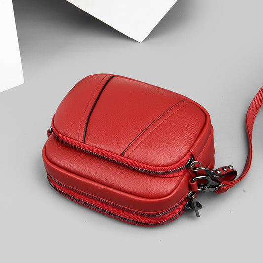 Middle-aged Change Messenger Bag Girl