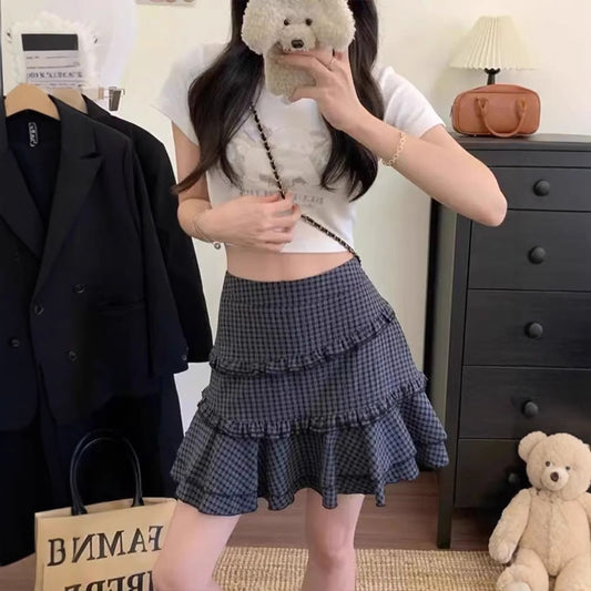 Retro ternet design, flæsekantet højtaljet A-formet miniskirt