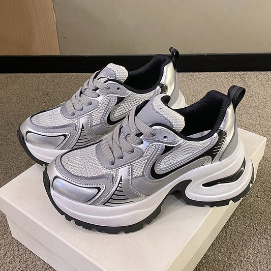 Sneakers med tyk bund, i ægte læder