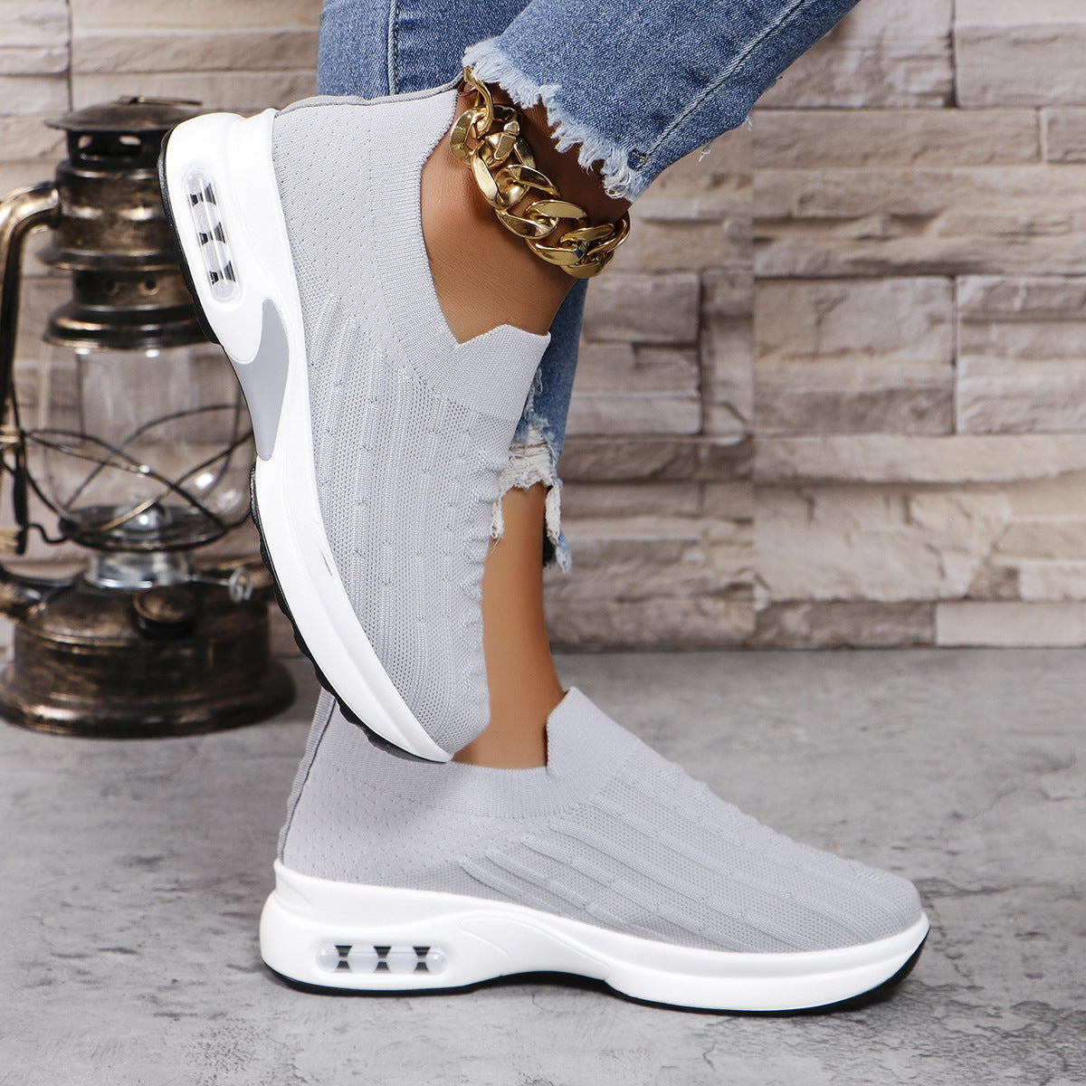 Plus Size Flying Woven Breathable Sports Shoes Women
