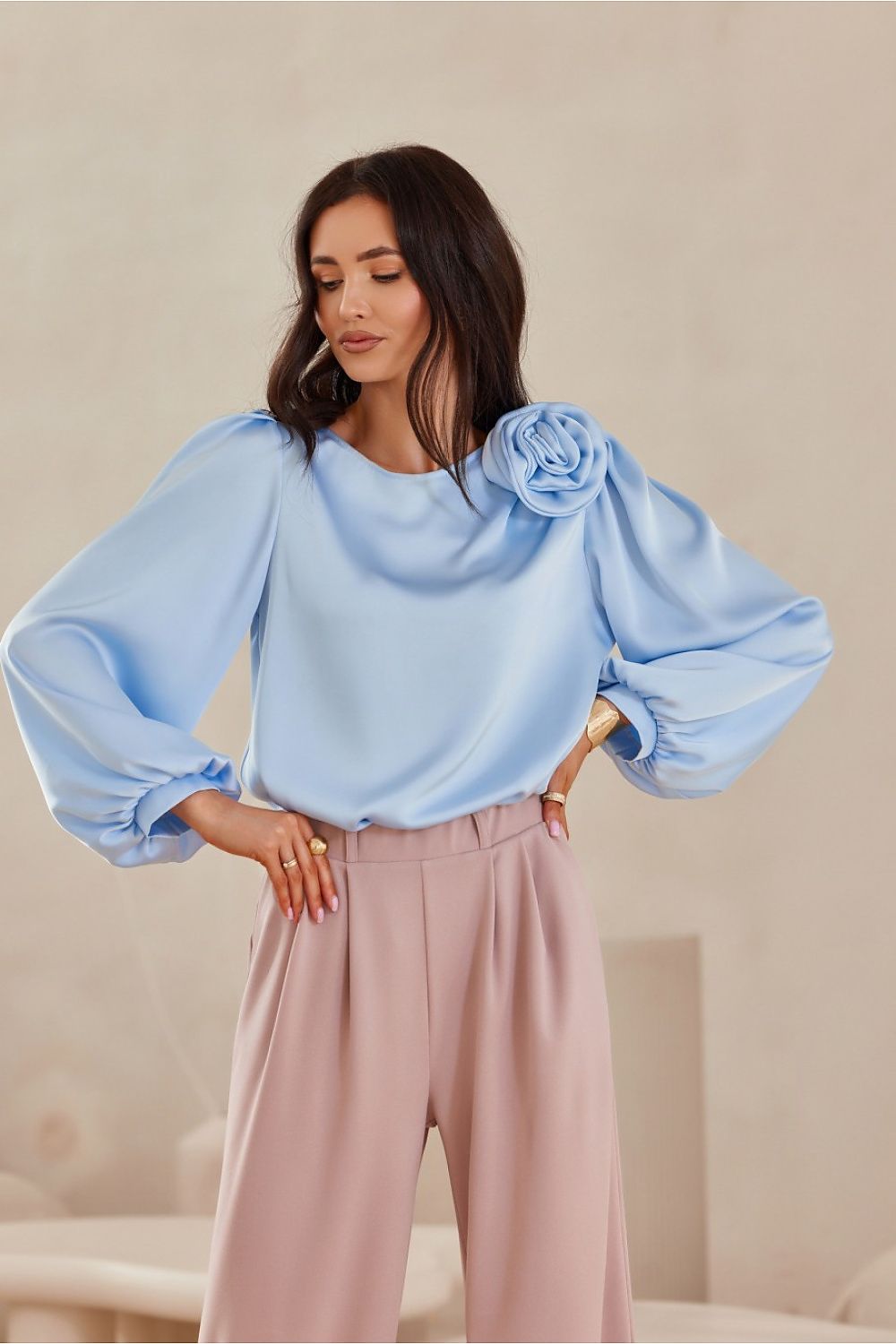 Women's Elegant Unique And Fashionable Shirt Top