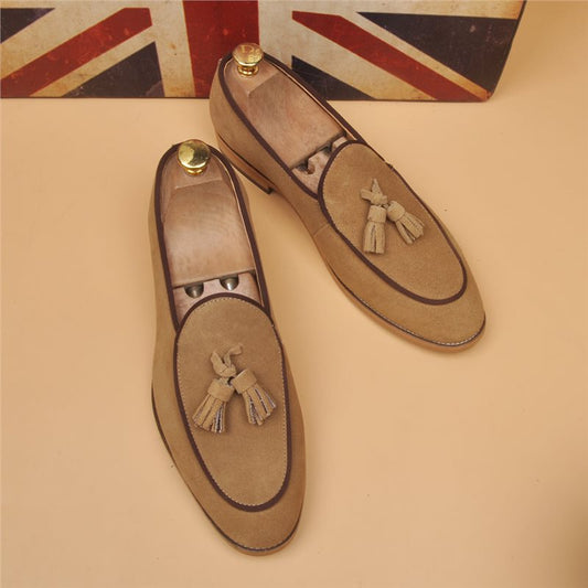 Breathable Mens Slip-on Loafers With A Pointed Toe In A Classic British Style