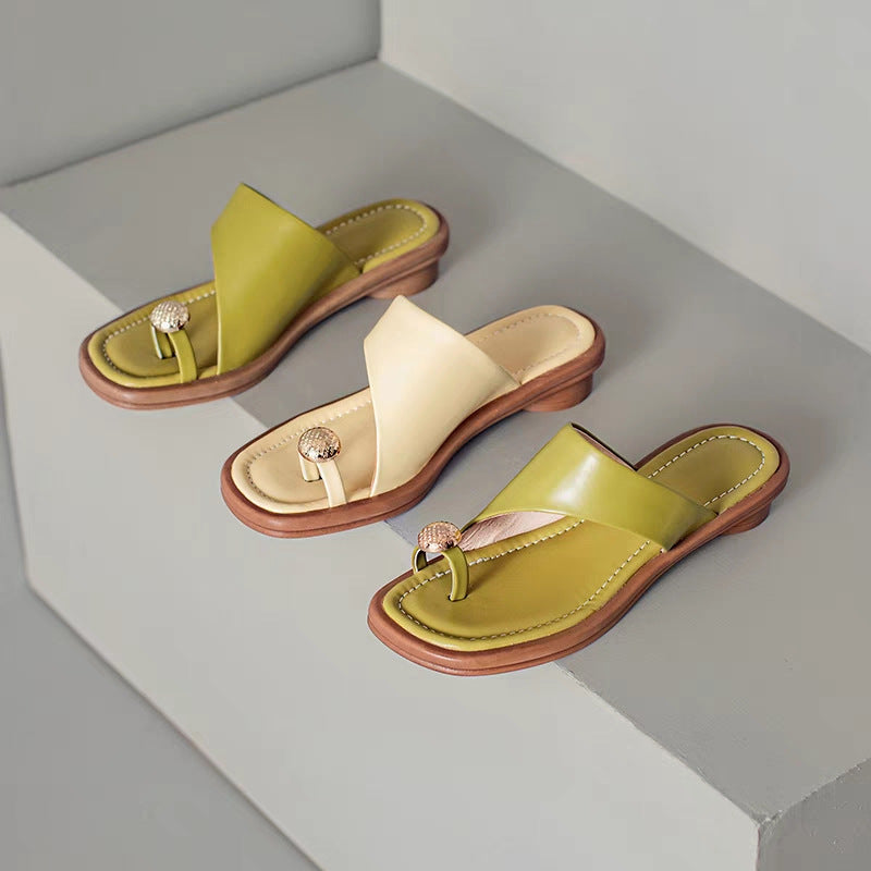 Round Buckle Toe Covering Casual Outdoor Slippers