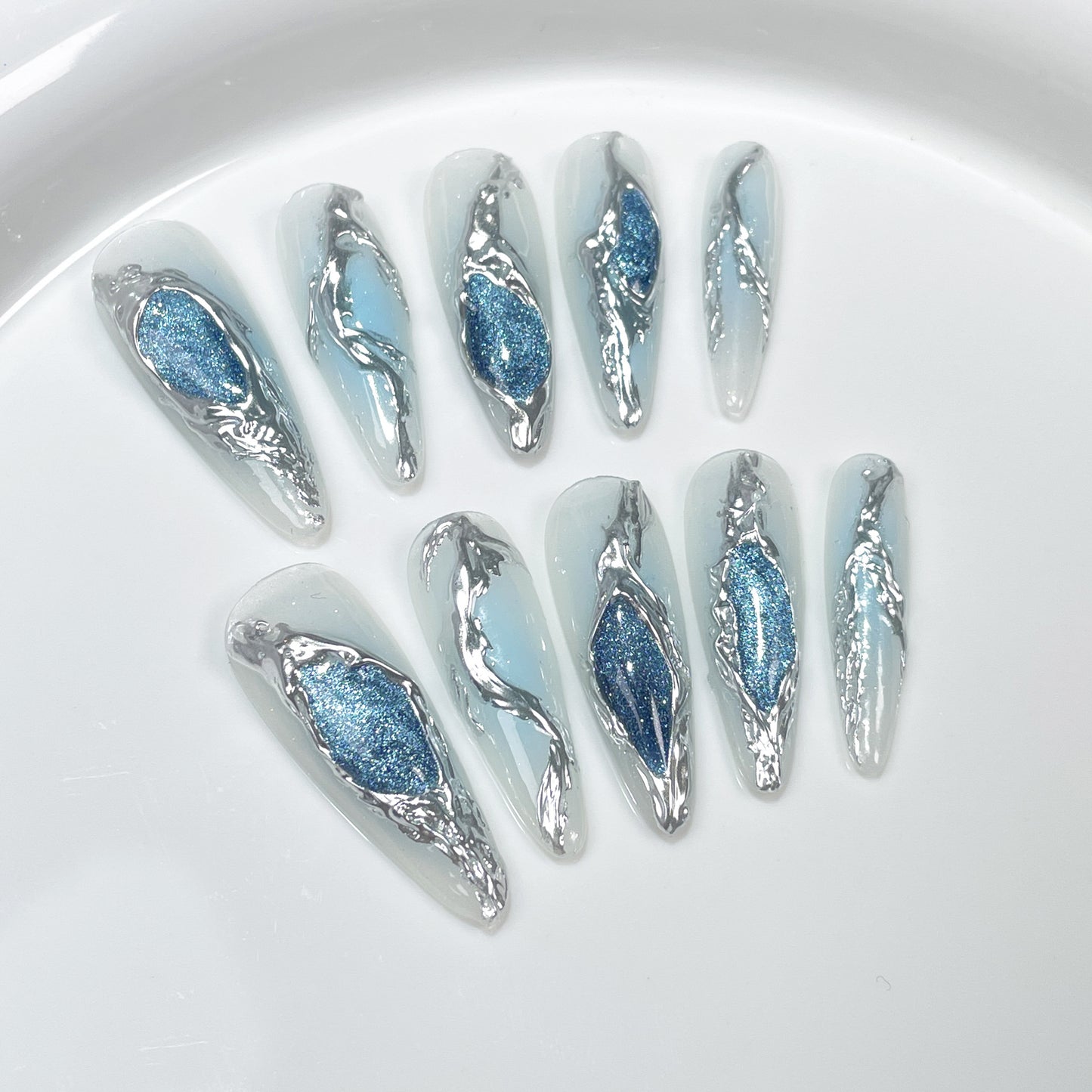 Hand-worn Armor Ocean Blue Cat Eye Liquid Mid-length