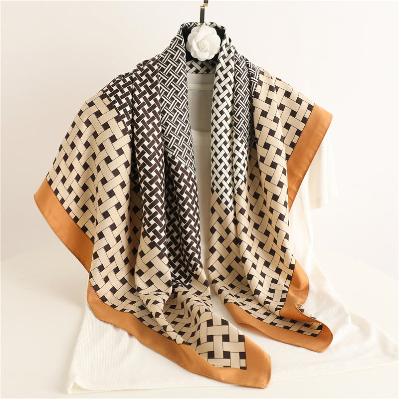Ladies Fashion Simple Retro Printed Square Scarf