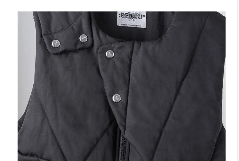 Irregularly Deconstructed Nylon Buckle Cotton Horse