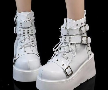 Stylish And Super-cool Chunky Round-toe Dr Martens Boots Designed Specifically For Women