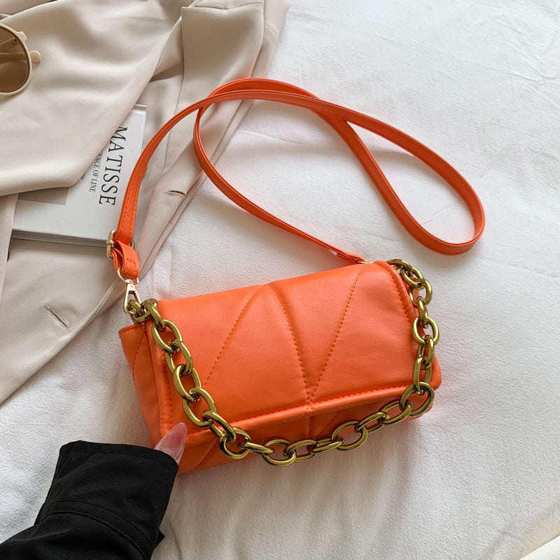 Niche Design Diamond Chain Bag