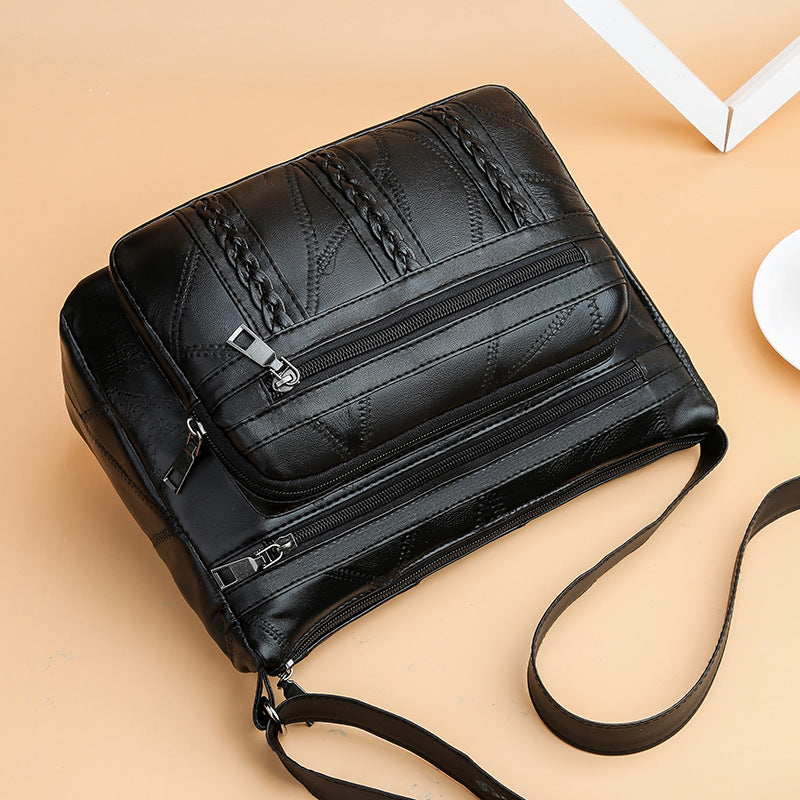 Fashionable Large Capacity Shoulder Bag For Women